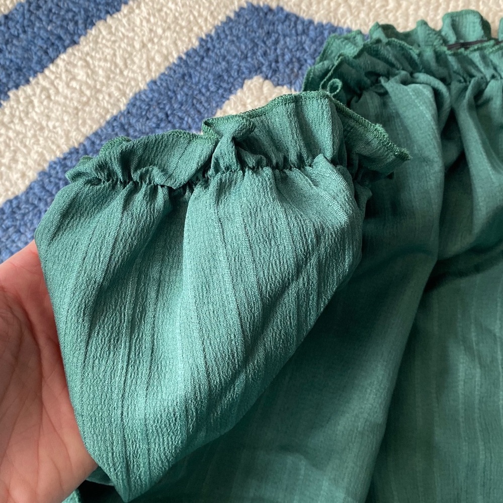 🍃 BOHO GREEN ASYMMETRICAL RUFFLE LOOSE FIT DRESS! - Picture 6 of 7